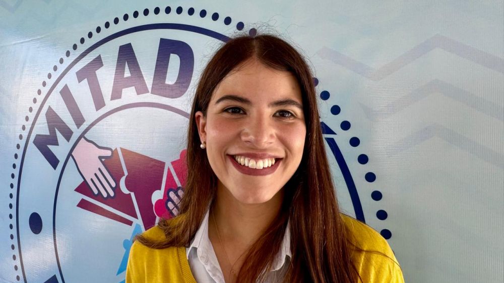 Gina Sánchez Barrios, Presidenta del DIF municipal de San Juan del Río.