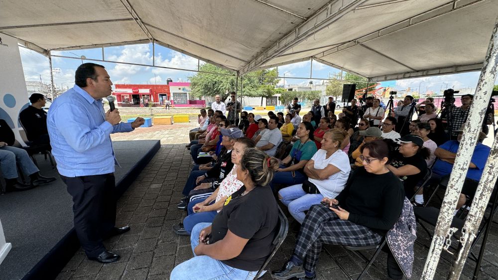 Roberto Cabrera y Sejuve presentan proyecto de Parque Fundadores en San Juan del Río.