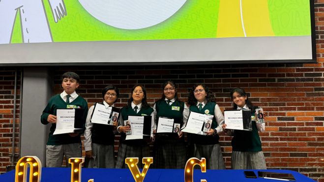 Secundaria de Ezequiel Montes gana olimpiada estatal de lenguaje y comunicación.