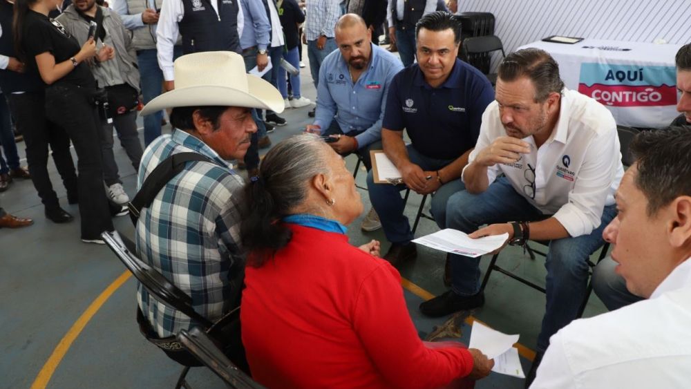 Acude alcalde a Jornada Estatal "Aquí Contigo" en Querétaro.