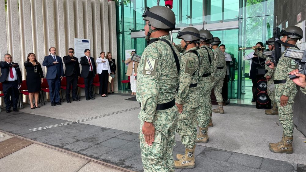 Se manifiestan en Querétaro ante reformas al poder judicial de la federación.