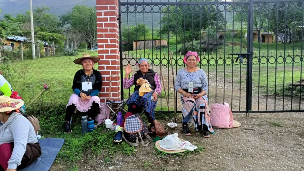 La fe y amor por la Virgen mueve a miles de mujeres al Tepeyac.