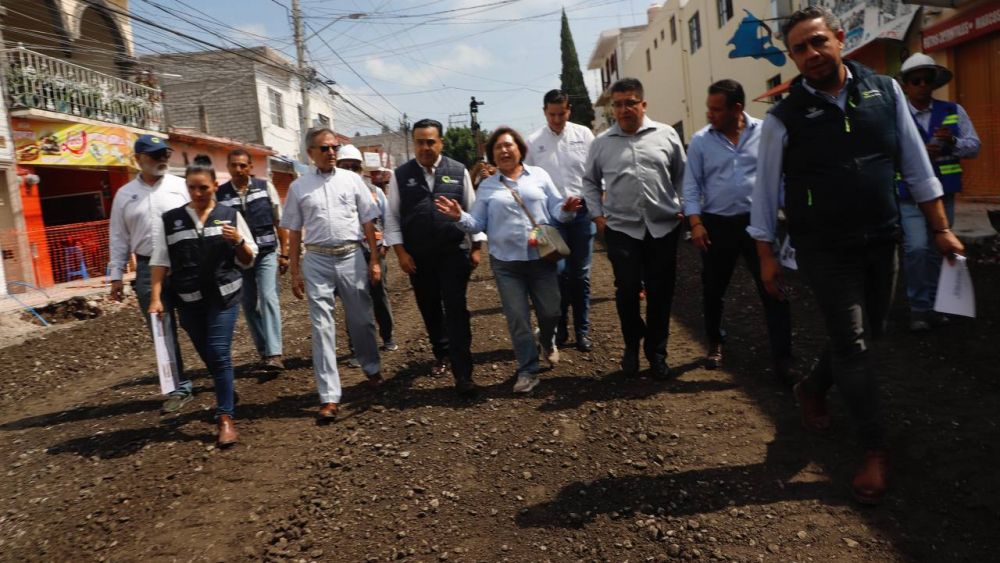 Luis Nava supervisa regeneración urbana en Santa Rosa Jáuregui.