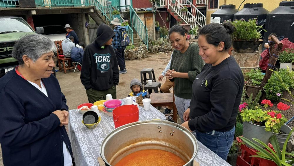 Miles de Peregrinos de Querétaro caminan al Tepeyac en un acto de Fe y devoción.