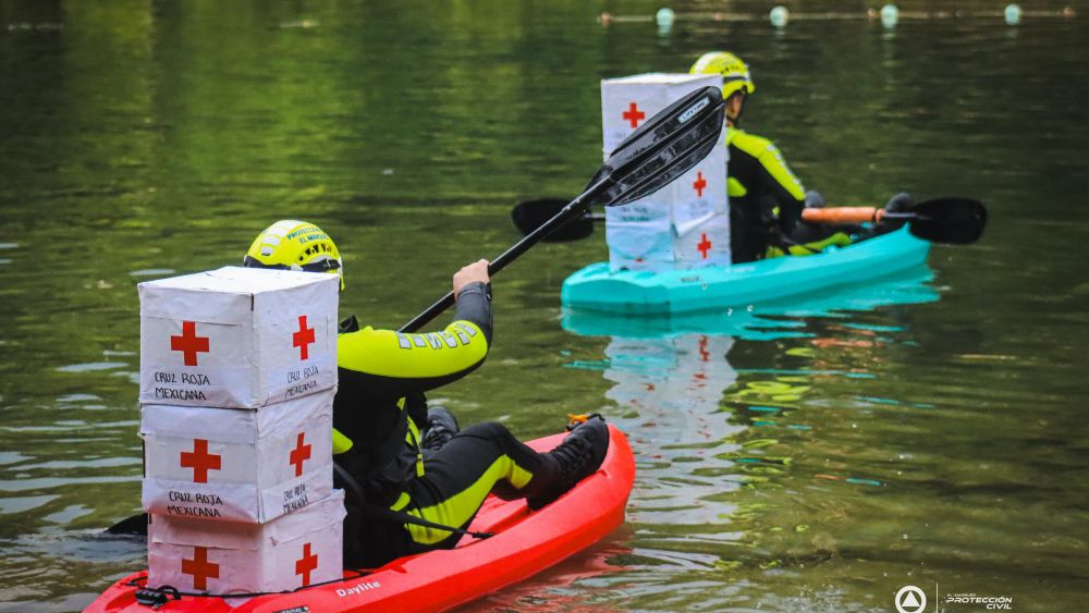 Protección Civil de El Marqués se capacita en emergencias de inundaciones y aguas rápidas.