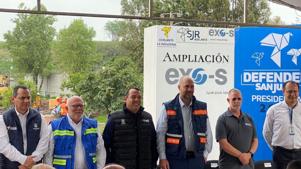 Roberto Cabrera acudió a la ampliación de Exo-s en San Juan del Río.