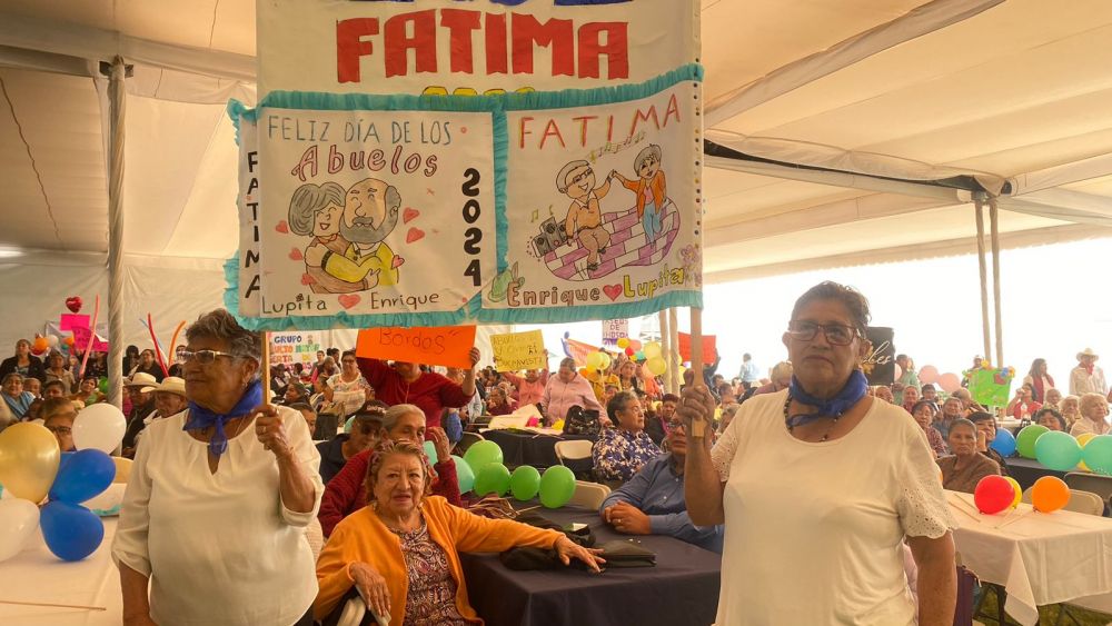 Participan 79 comunidades en concurso Abuela y Abuelo de Oro en San Juan del Río.