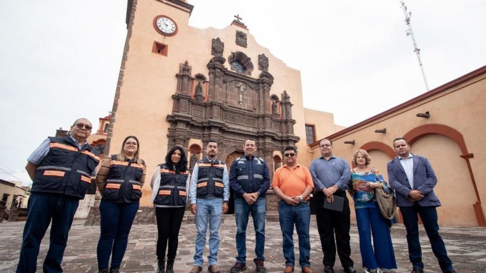 Rehabilitan la Parroquia de Santo Domingo en San Juan del Río.