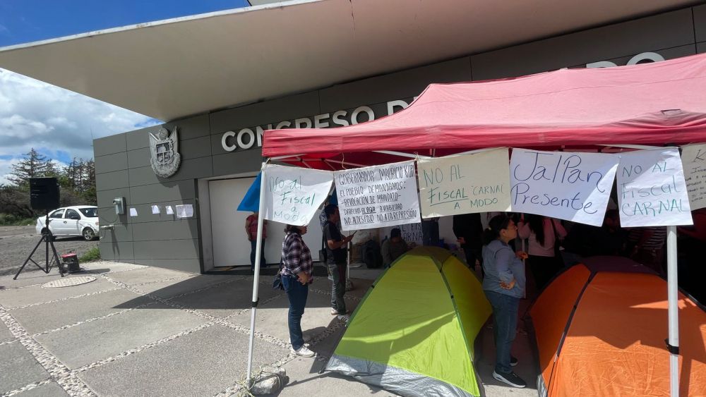 PAN considera denuncia penal por plantón en el Congreso y acusa manipulación de Gilberto Herrera.