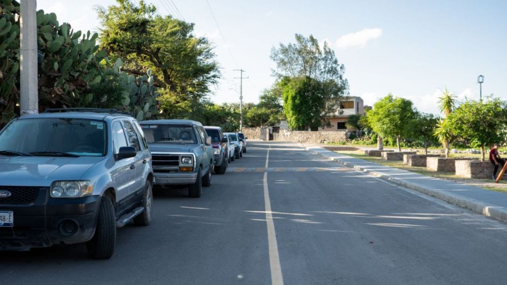 San Juan del Río impulsa infraestructura con rehabilitación de calle en Llanitos Palma de Romero.