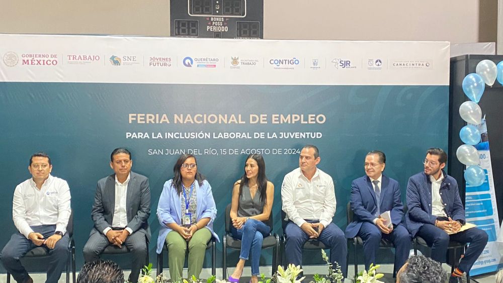 Abre oportunidades feria de empleo para jóvenes en la UAQ.