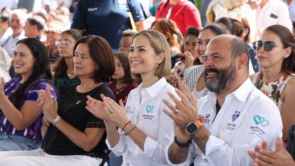 Car Herrera celebra encuentro de tradiciones con adultos mayores en San Juan del Río.