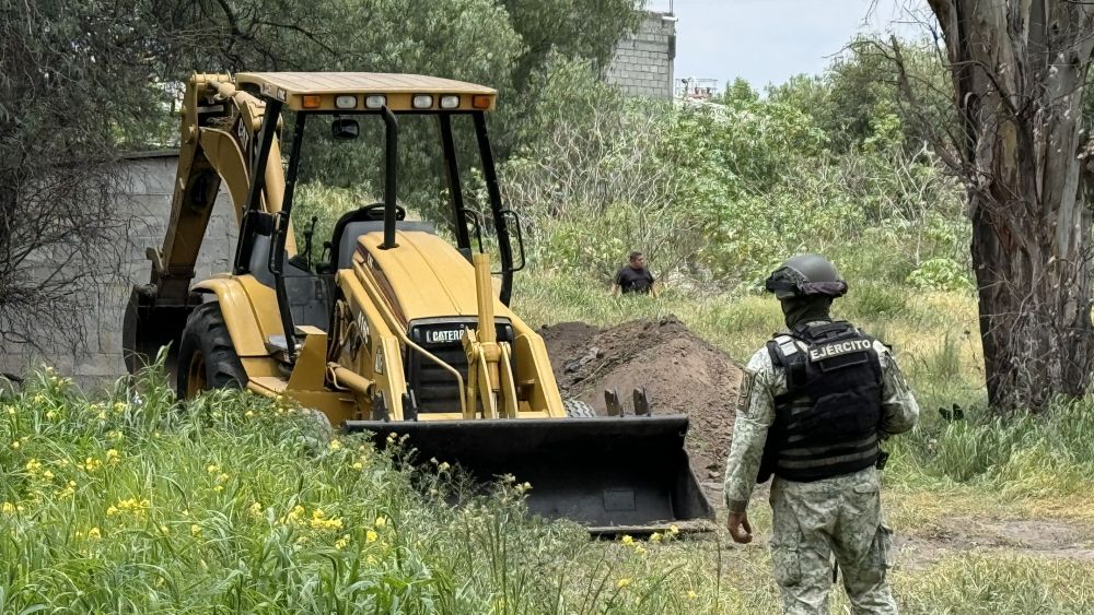 SEDENA y SSPM destruyen túnel para llegar a ductos de Pemex en San Juan del Río.