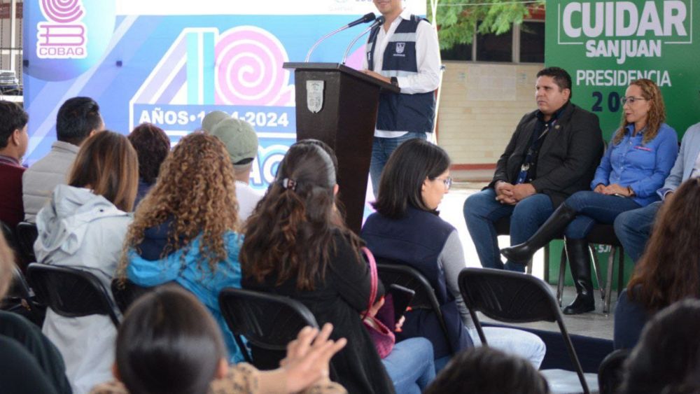 Gobierno Municipal, organizaciones civiles y PPG renuevan instalaciones del COBAQ plantel 10.