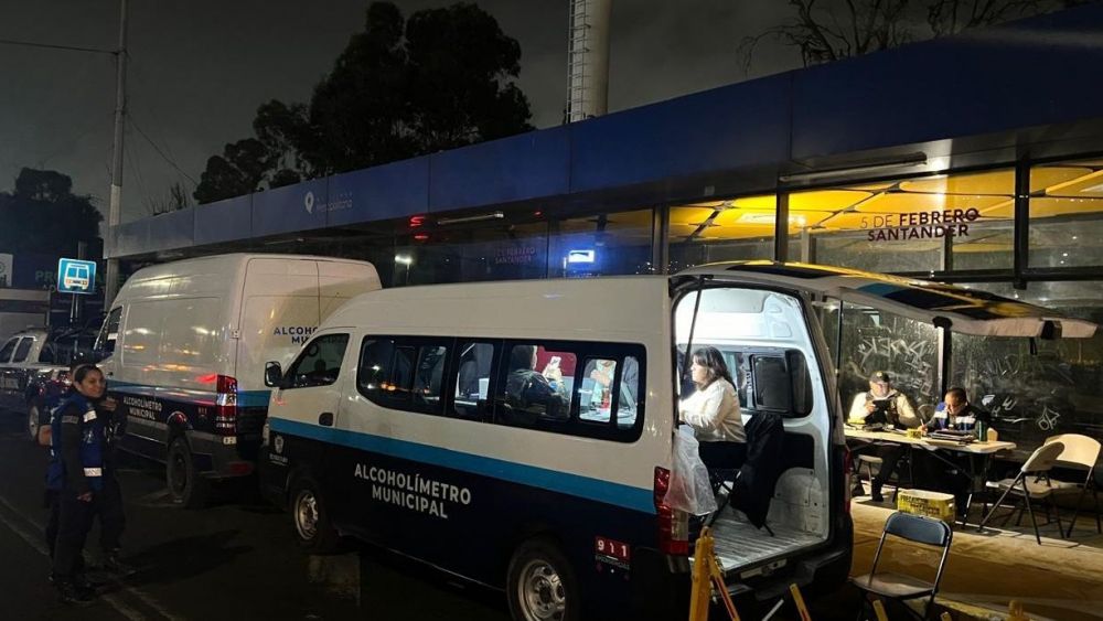 Querétaro refuerza operativos de alcoholimetría y sanciones comunitarias.