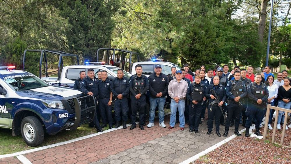 René Mejía dejará patrullas nuevas en Amealco.