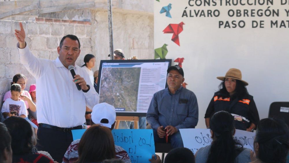 Roberto Cabrera impulsa infraestructura vial con inversión superior a 5.5 mdp en San Juan del Río.