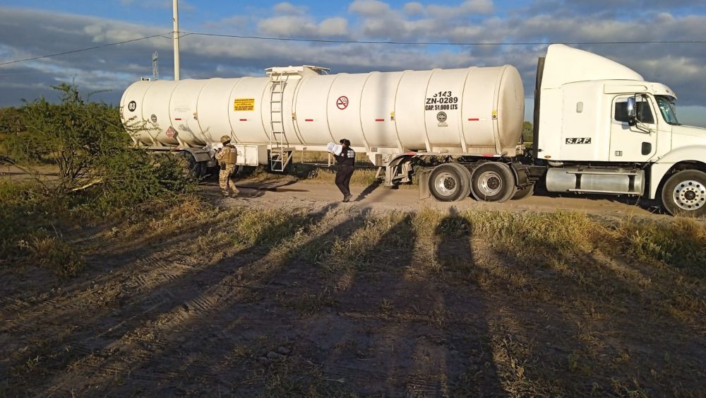 Desmantelan toma clandestina y aseguran pipa en San Juan del Río.