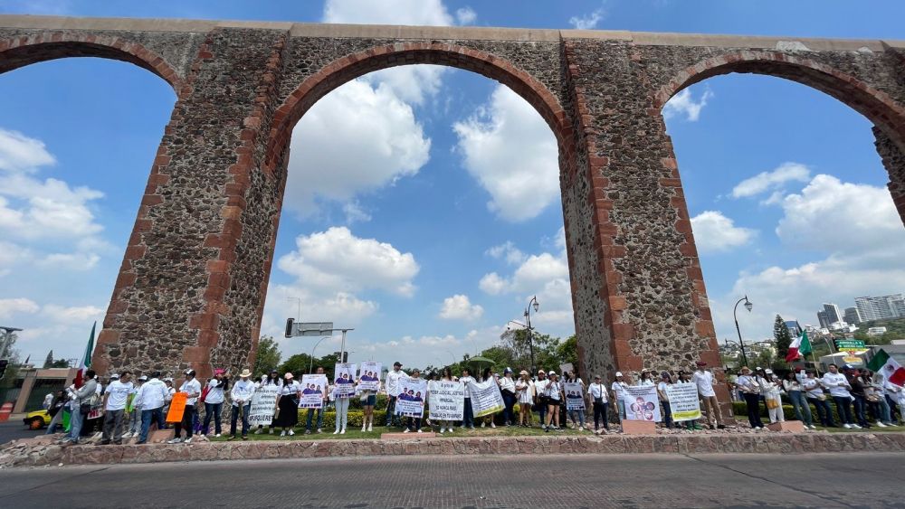 Manifestantes Defienden al Poder Judicial ante las Reformas Propuestas por el Gobierno Federal.