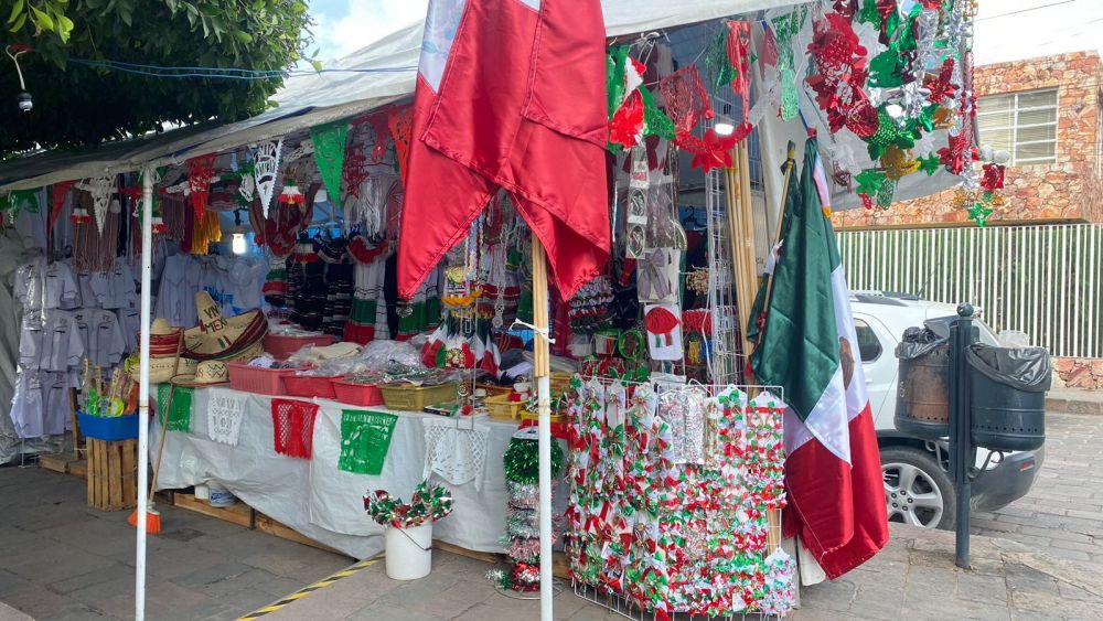 Comerciantes de Fiestas Patrias esperan incrementar ventas en San Juan del Río.