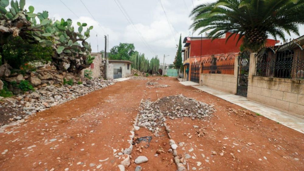 Roberto Cabrera supervisa avances en obra de Cazadero antes de concluir su administración.