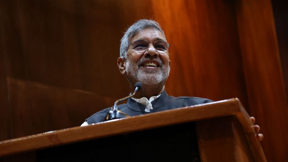 Kailash Satyarthi impulsa una cultura de paz y educación en el Hay Festival Querétaro 2024.