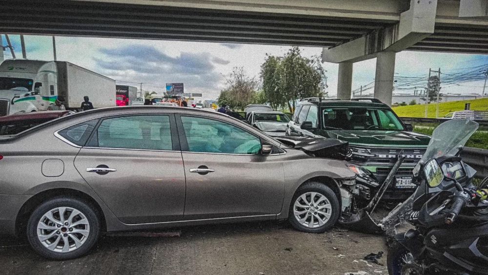 Accidente vehicular genera caos vial en la carretera federal 57 a la altura de La Piedad. Foto: Ilustrativa/ Facebook/Protección Civil El Marqués.