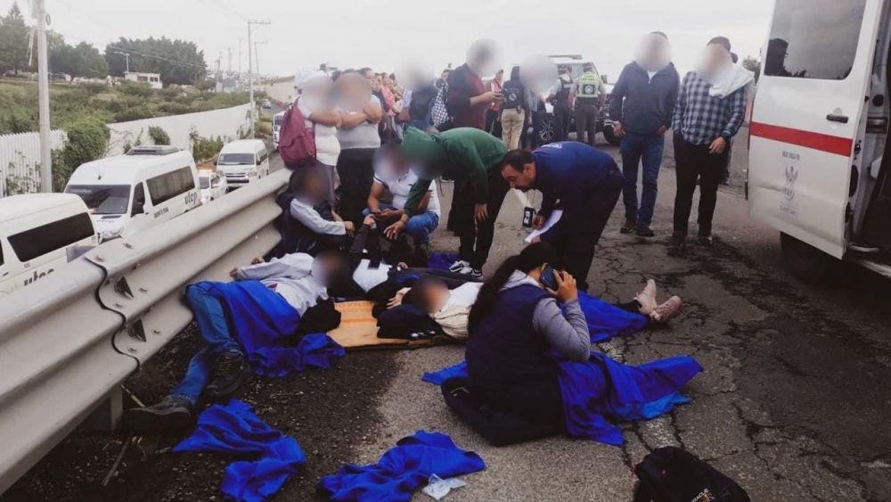 Grave accidente en el Libramiento Surponiente deja varios heridos.