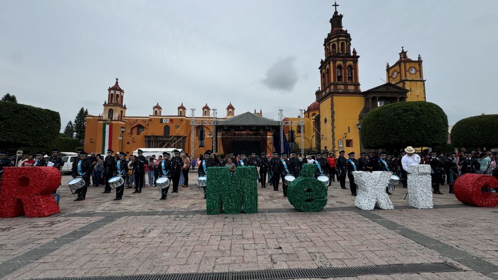 San Juan del Río celebra la Independencia de México en acto cívico.