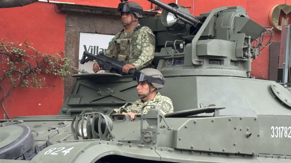 Desfile Cívico Militar en San Juan del Río celebra el Aniversario de la Independencia de México.