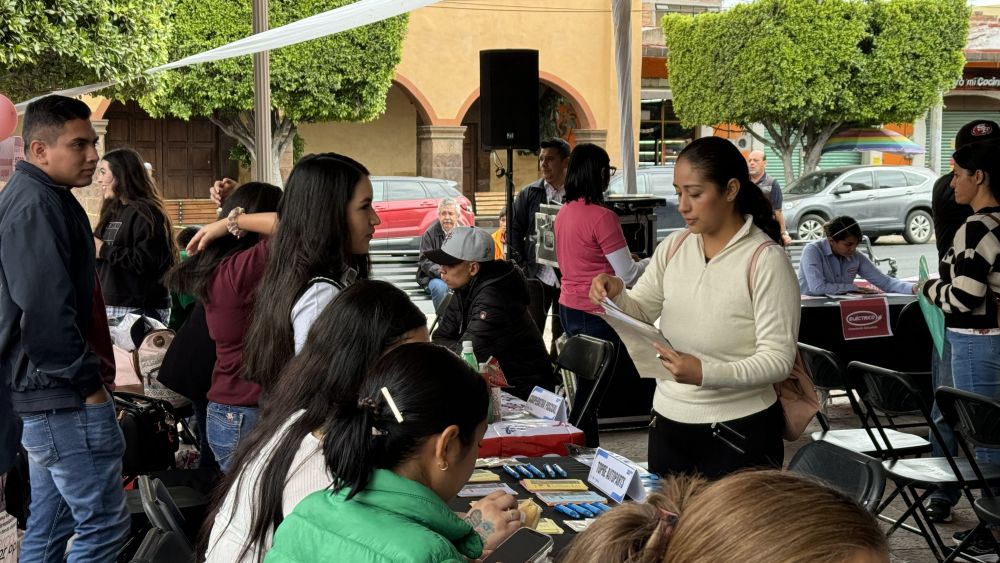 San Juan del Río impulsa el empleo con más de 600 vacantes en Feria Municipal 2024.