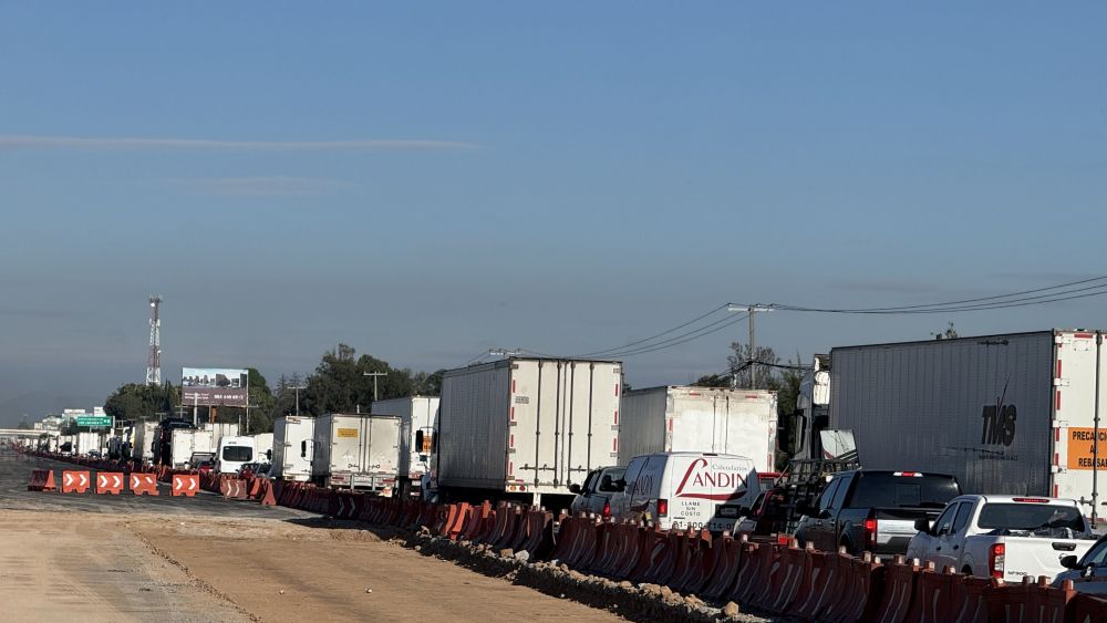 Accidente en la Autopista México-Querétaro: Tráfico Intenso, pero Sin Lesionados.