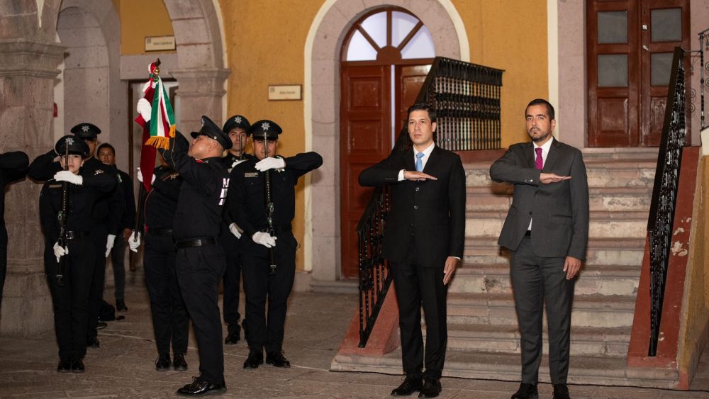 Rodrigo Monsalvo Castelán asume la presidencia municipal de El Marqués.