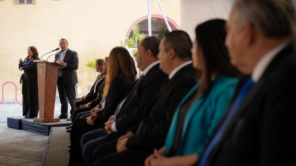 Roberto Cabrera presenta gabinete para la Administración 2024-2027 en San Juan del Río.