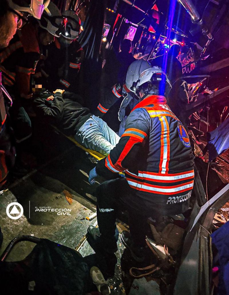 Tragedia en Carretera Estatal 500: Accidente Vial Deja un Fallecido y 35 Heridos.