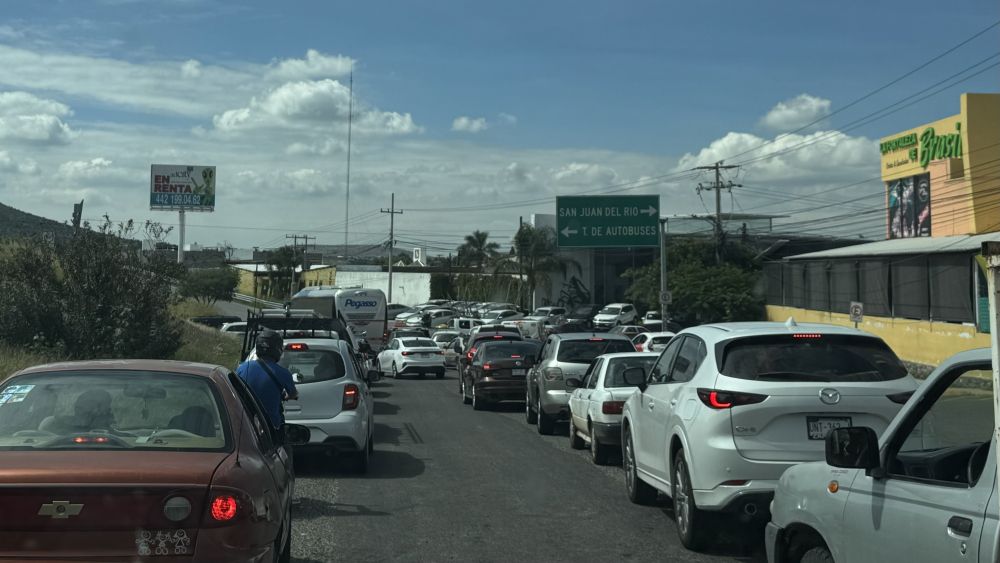 Movilidad en crisis: Urgen soluciones ante caos vial en el centro histórico.