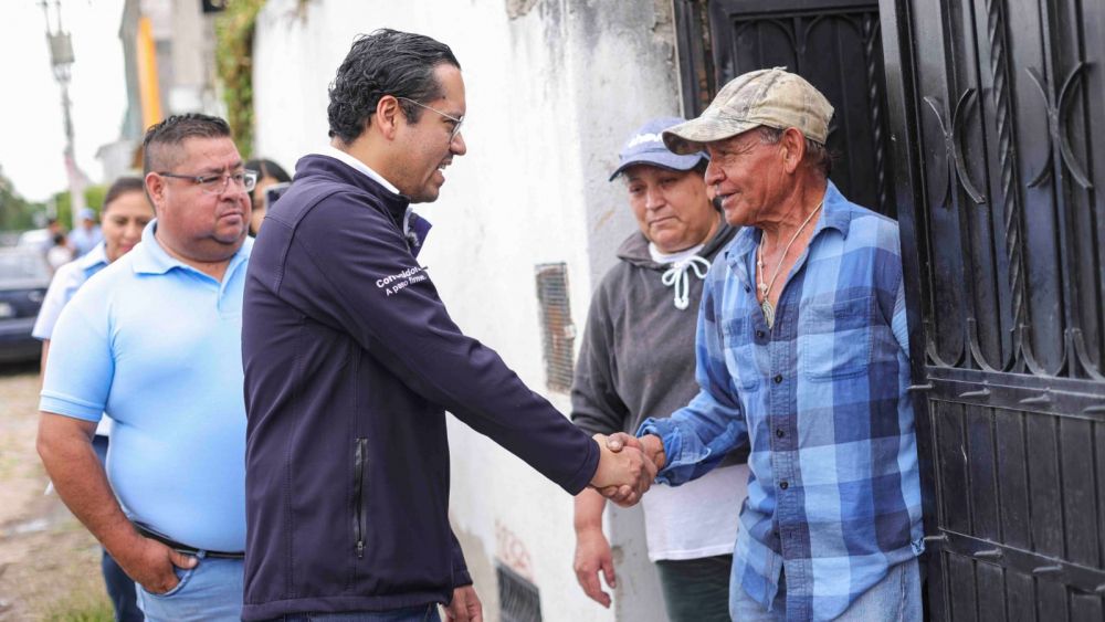 Chepe Guerrero escucha a vecinos de San Francisco y se compromete a mejorar servicios y obras.