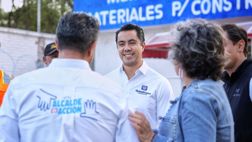 Felifer Macías impulsa limpieza de grafiti en la Unidad Deportiva José María Truchuelo.