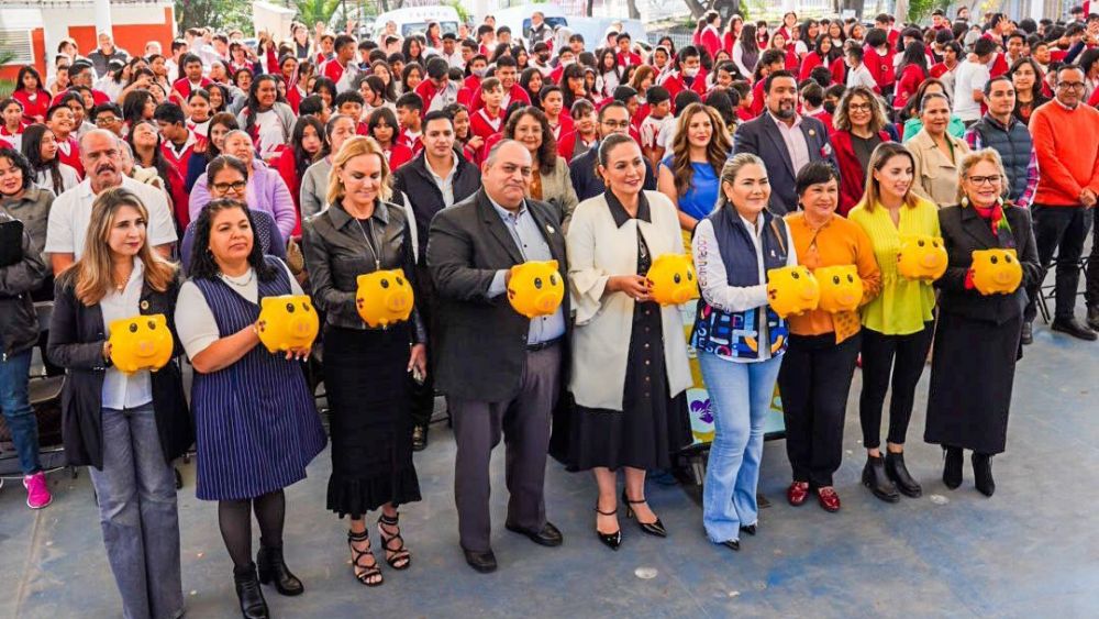 Inicia el Boteo Teletón 2024 en Querétaro: Unidos por una Causa Solidaria.