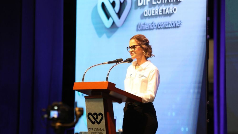 Car Herrera de Kuri rinde su Tercer Informe como presidenta del DIF Estatal Querétaro.