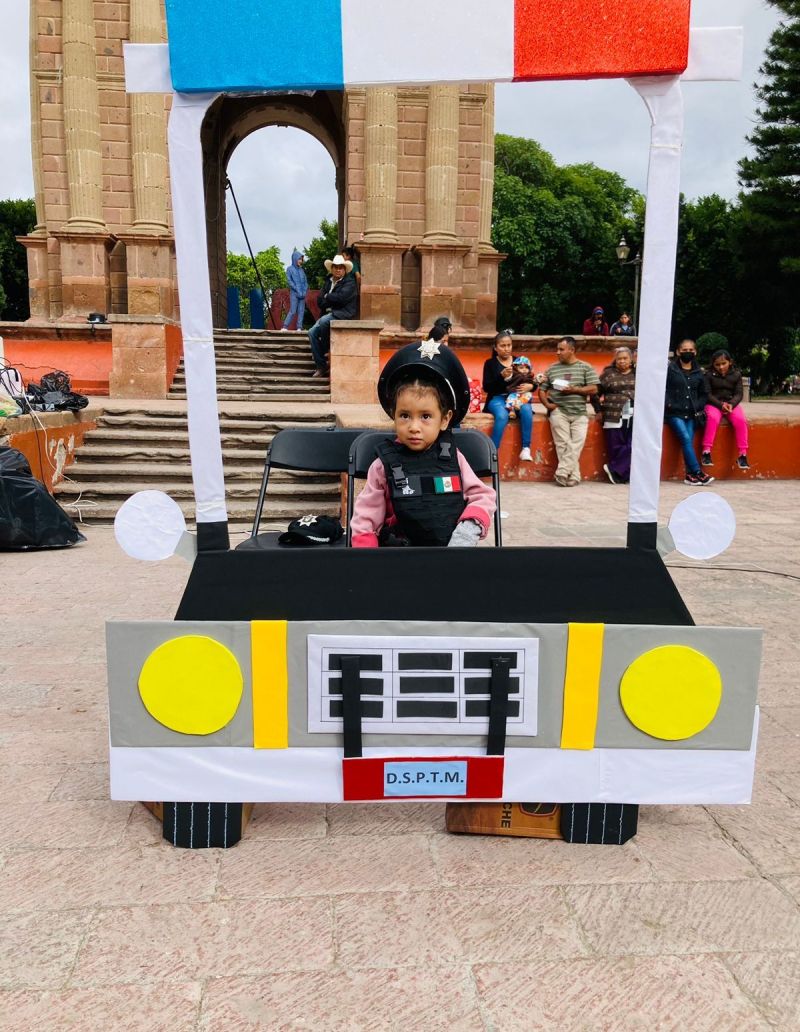 Niños disfrutan de jornada de seguridad y diversión en Tecozautla.