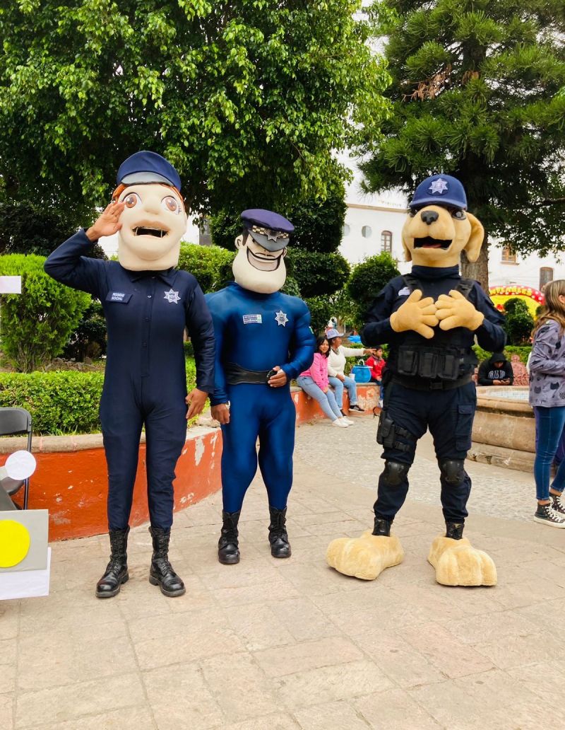 Niños disfrutan de jornada de seguridad y diversión en Tecozautla.