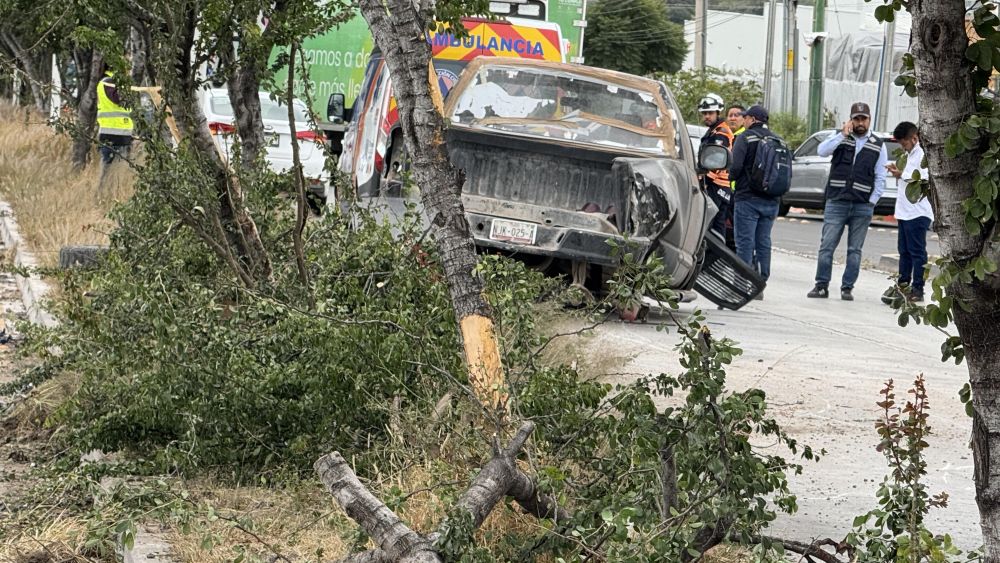 Fatal accidente en carretera 431 deja un muerto y dos heridos.