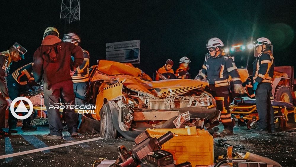 Choque entre tractocamión y taxi en Carretera 57 deja varios heridos. Foto: Ilustrativa/ Facebook/Protección Civil El Marqués.