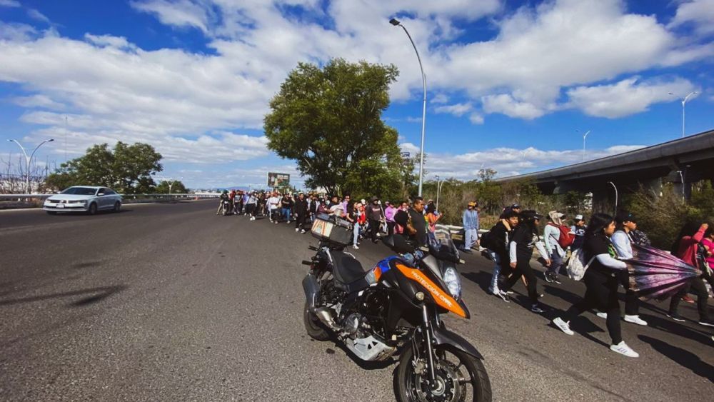 Miles de queretanos peregrinan hacia La Noria en honor a San Judas Tadeo. Foto: Ilustrativa/ Facebook/Protección Civil del Municipio de Querétaro.