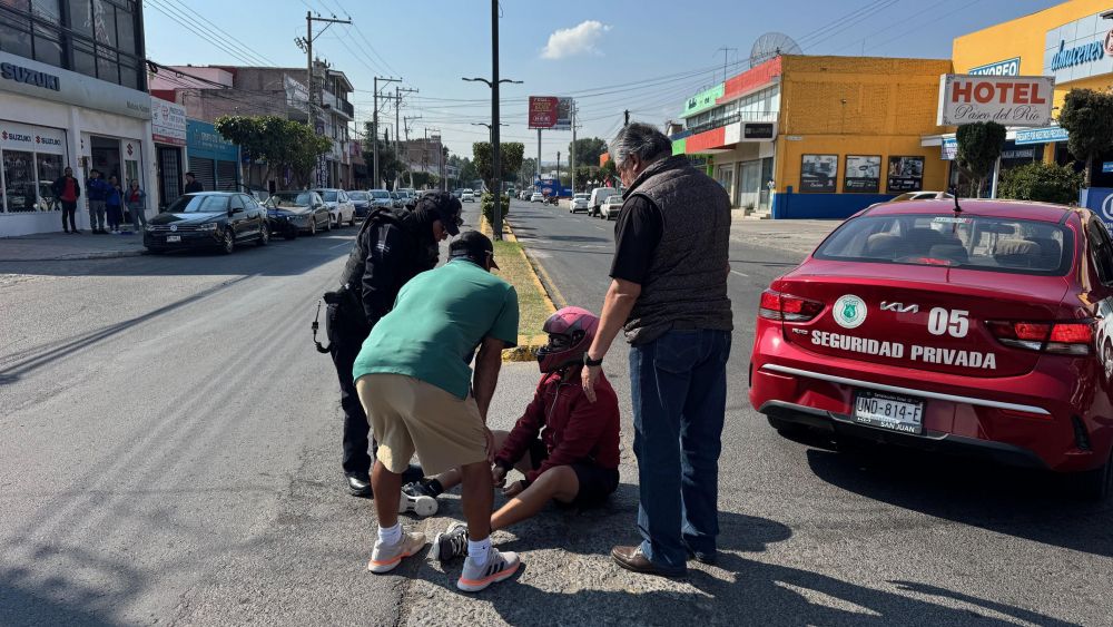 Motociclista lesionado tras colisión con vehículo de Seguridad Privada en Boulevard Hidalgo.