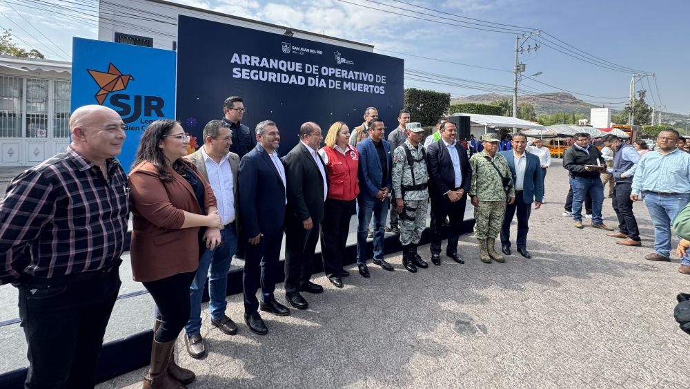 Banderazo al Operativo de Seguridad para el Día de Muertos en San Juan del Río.