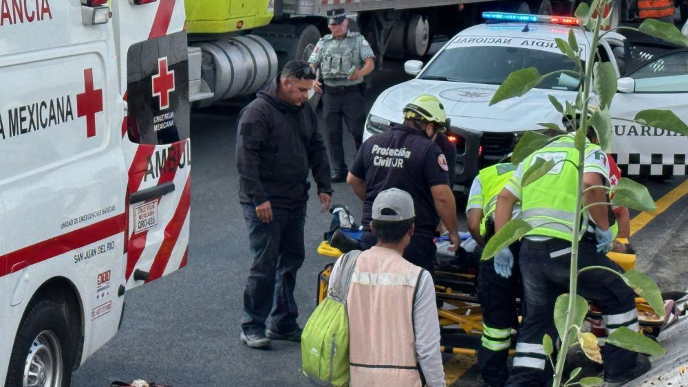 Trabajador arrollado por camioneta en la carretera México-Querétaro.