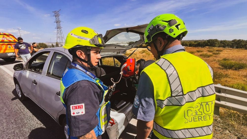 Accidente Vehicular en Avenida de la Luz.