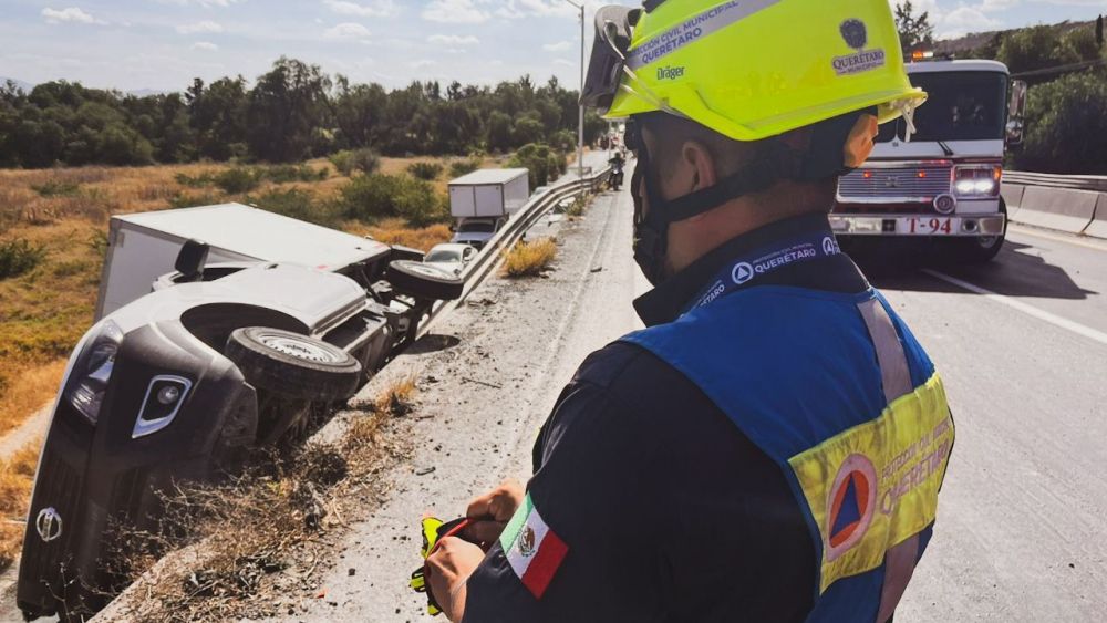 Accidente Vehicular en Avenida de la Luz.